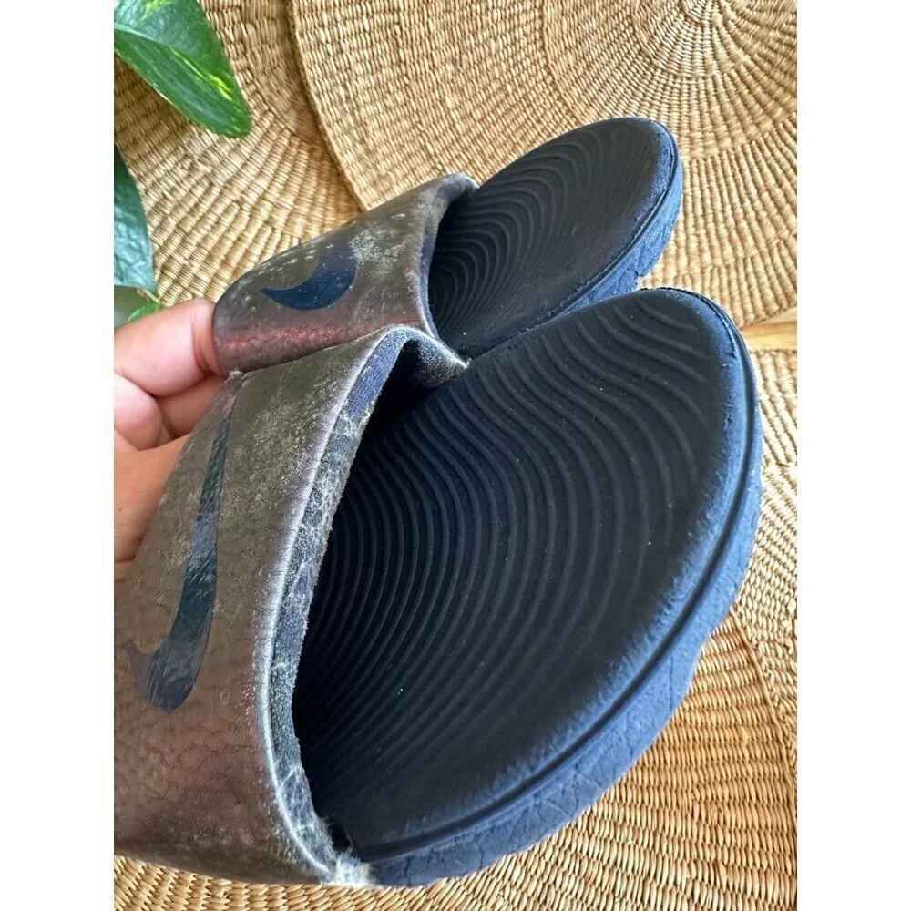 Nike Slides youth size 3